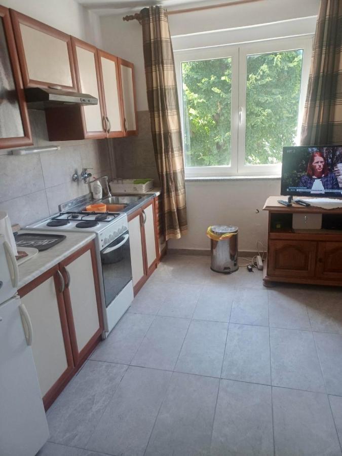 Apartment Sailor Lovran Luaran gambar
